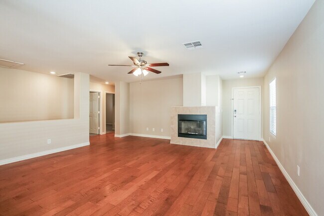 Foto del edificio - 8216 N Corset Creek St