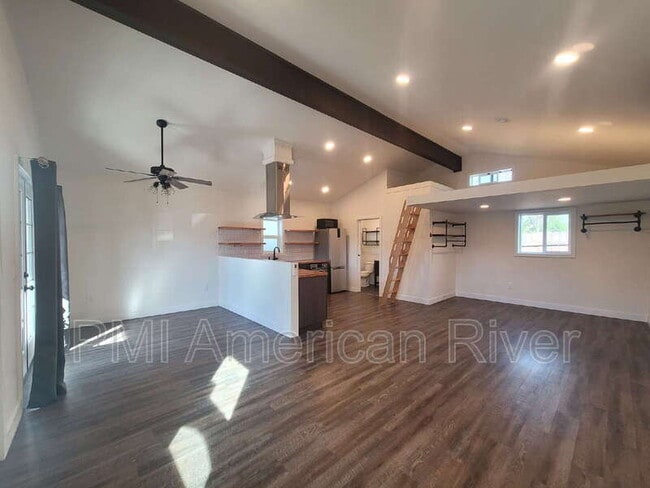 Building Photo - 3825 7th Ave