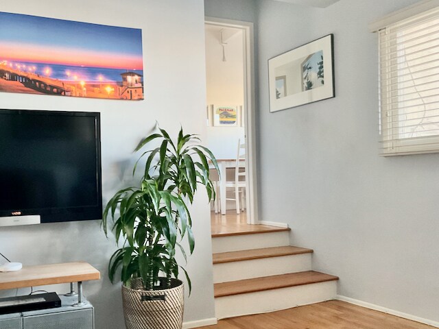 Living room to kitchen - 324 4th St