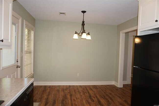 Foto del edificio - Beautiful Home in a Highly Desirable, Hard-to-Find Newer Neighborhood!