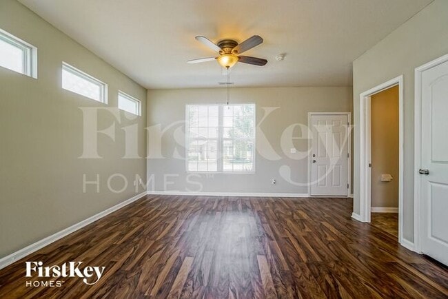 Foto del edificio - 5577 Eagle River Dr