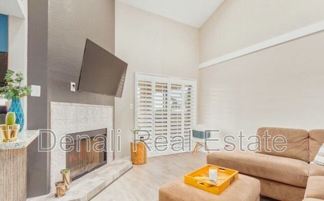 Building Photo - 9445 N 94th Pl
