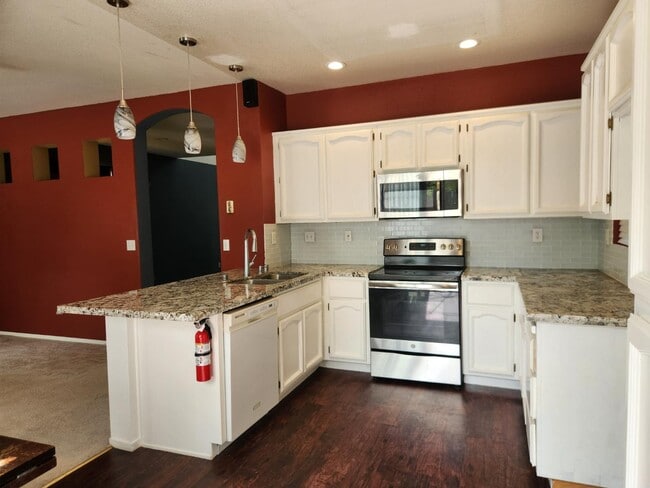 Foto del edificio - 6446 Cedar Ranch Dr