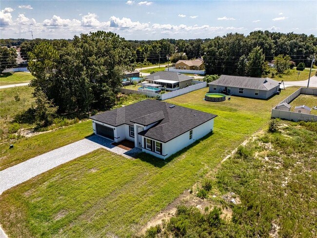 Foto del edificio - 1686 SW 162nd St