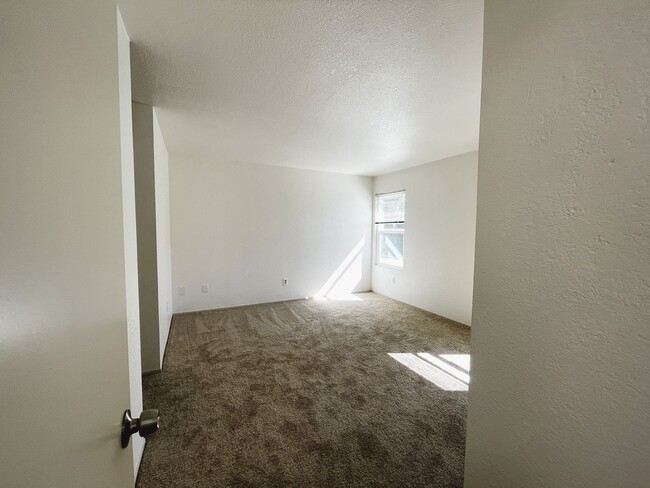 Building Photo - San Jose - Newly Updated Home