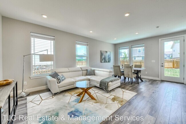 Foto del edificio - 4 br, 3 bath House - 5968 Odessa Street