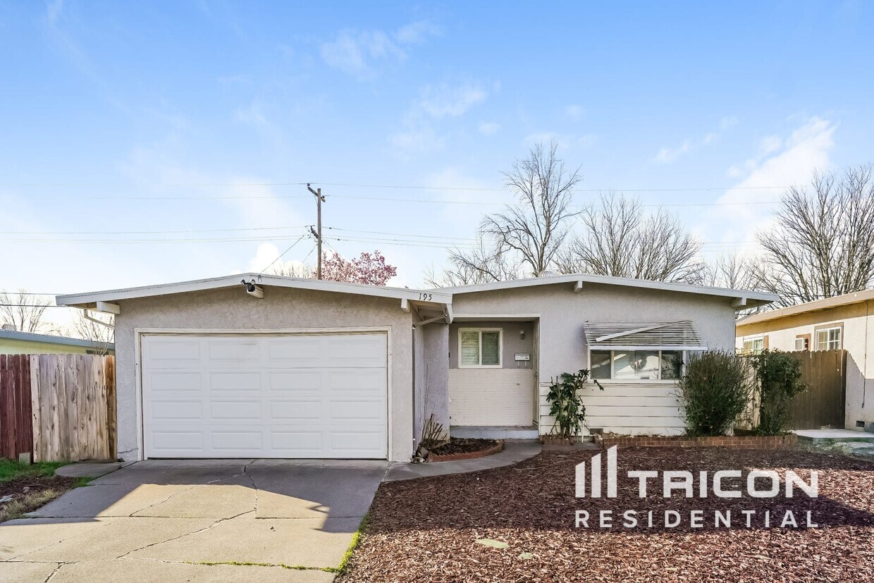 Foto principal - 195 Juniper Street Vacaville CA