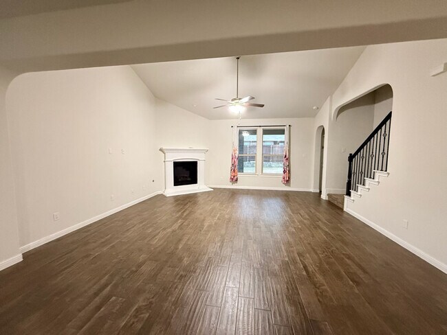 Foto del edificio - 565 Lindisfarne Ln