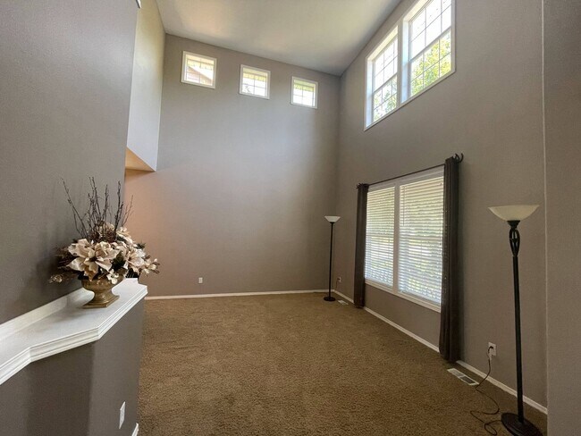 Foto del edificio - 5241 NW Skycrest Pkwy