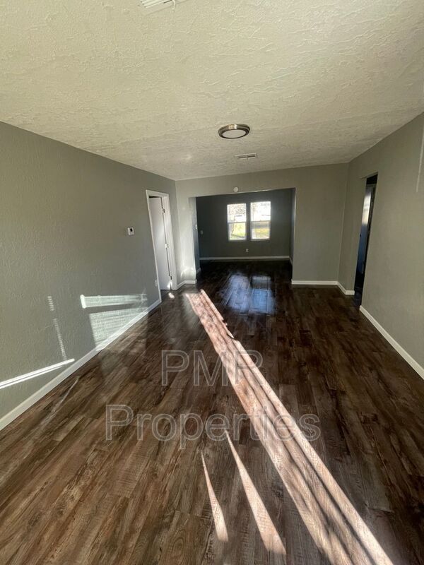 Foto del edificio - 2519 NW 17th St