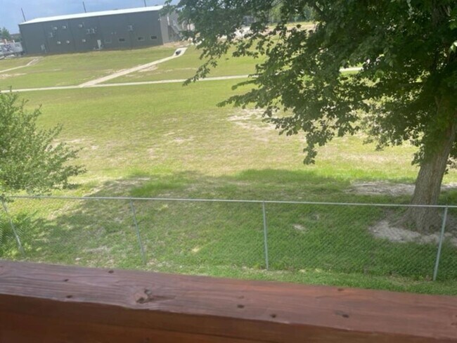 Foto del edificio - 702 Staitti St