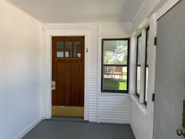 Foto del edificio - 914 W 24th St
