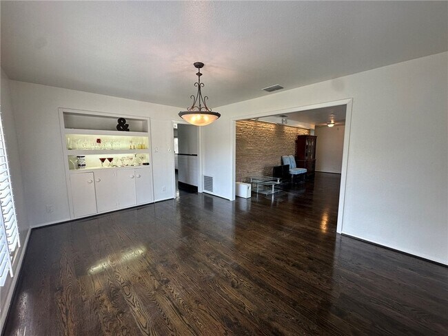 Foto del edificio - 301 Bermuda Pl