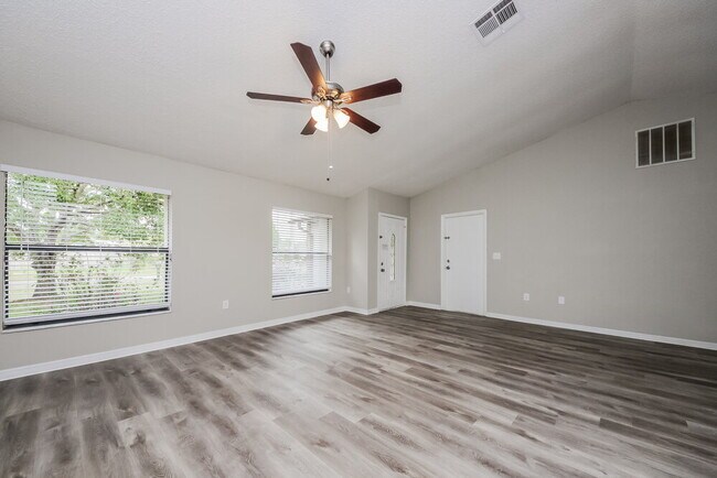 Building Photo - 610 N Delmonte Ct