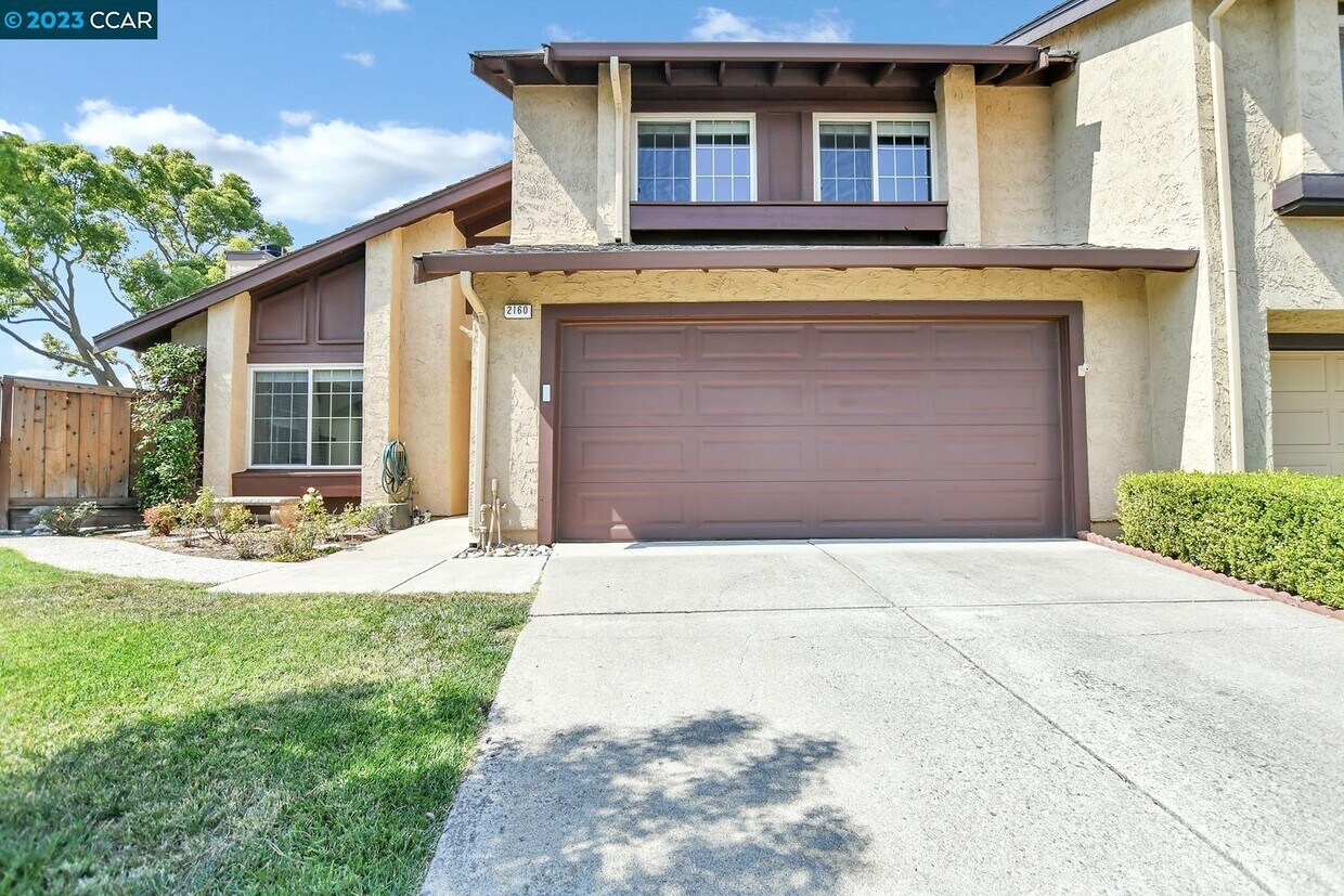 Primary Photo - 2160 Blackrock Pl