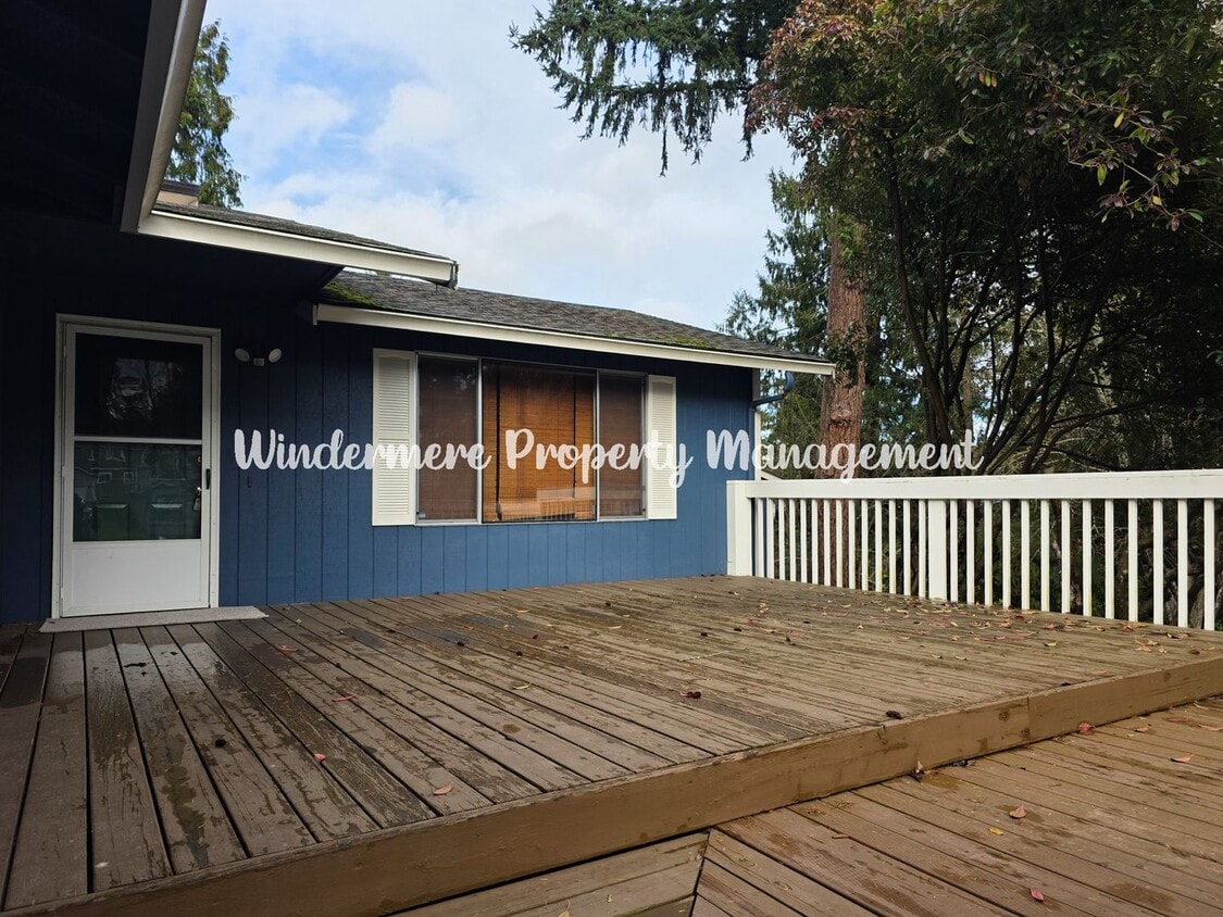 Primary Photo - 3 bed Rambler in Convenient CK location with fully fenced yard and large deck