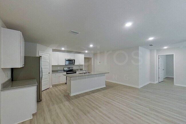 Foto del edificio - 309 Monarch Ln