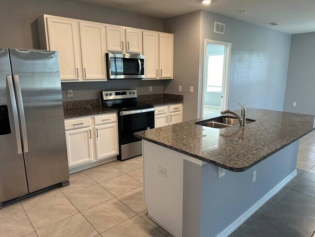 Building Photo - 513 Nicken Grove