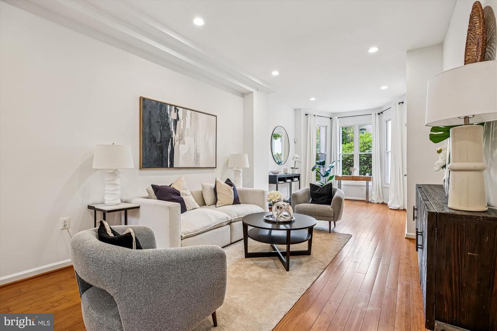 Foto principal - 13 R St NE