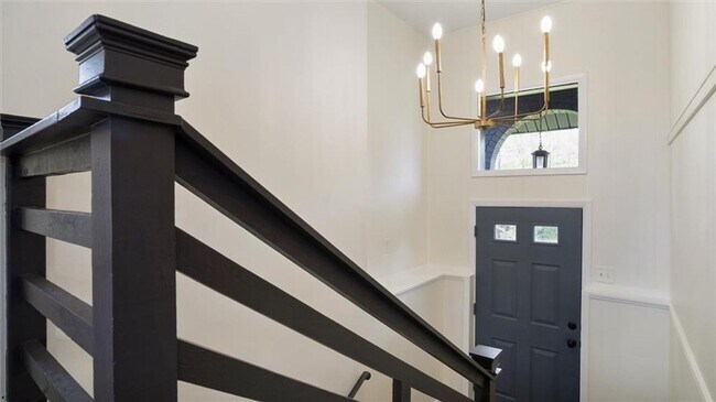 Foto del edificio - Renovated Waterfront Home