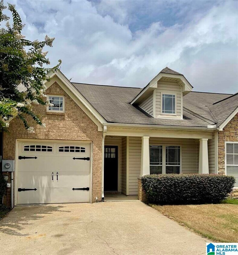 2059 Rossburg Pl, Calera, AL 35040 Townhome Rentals in Calera AL