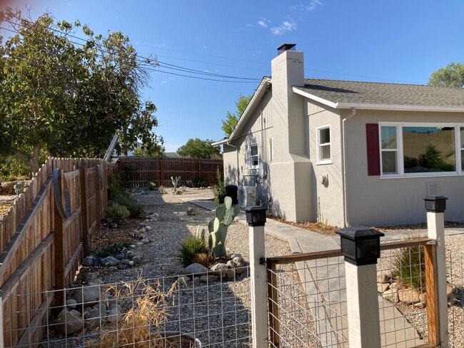 Building Photo - 76955 Indian Valley Rd