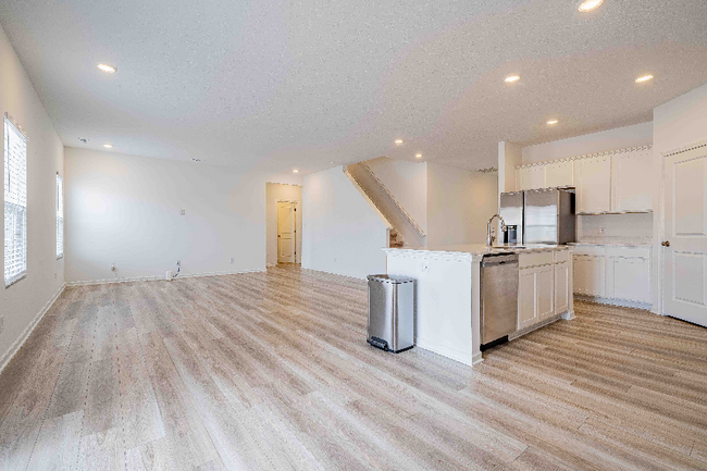 Foto del edificio - 824 Oyster Bay Dr