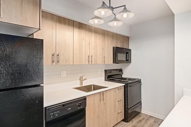 Cocina - AVIA Apartments at 110th Street