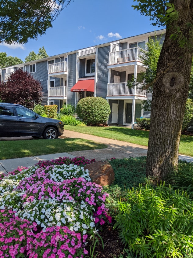 48 Silver Hill Ln Unit 18, Natick, MA 01760 Condo for Rent in Natick