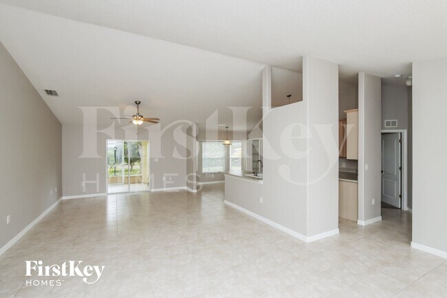 Building Photo - 766 Altara Ln NE