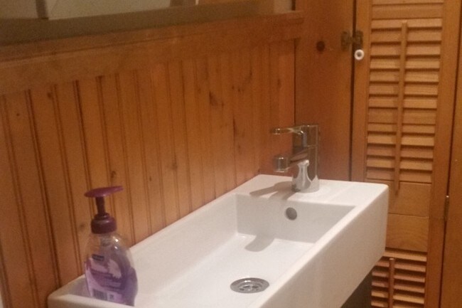 bathroom - 196 Goodwin St