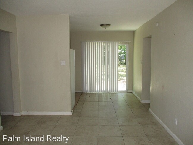 Building Photo - 3 br, 2 bath House - 102 Dell Rd
