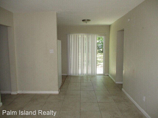 Foto del edificio - 3 br, 2 bath House - 102 Dell Rd
