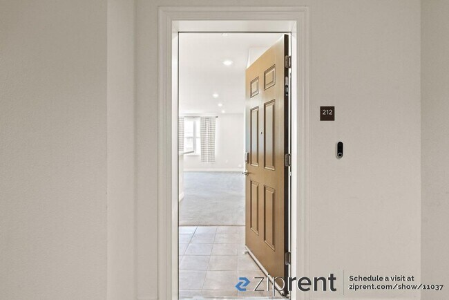 Building Photo - 1368 El Camino Real