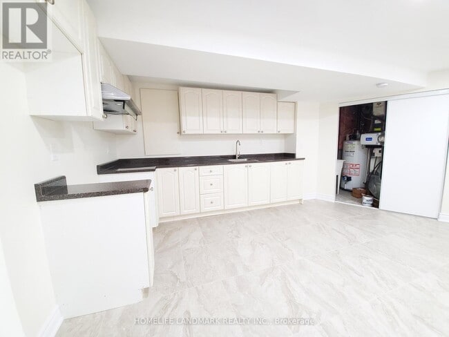 Building Photo - 61 Albert Roffey Crescent