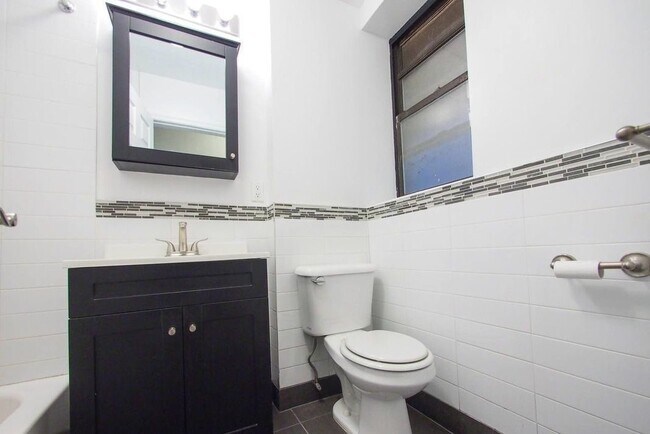 Foto del edificio - 518 Sterling Pl
