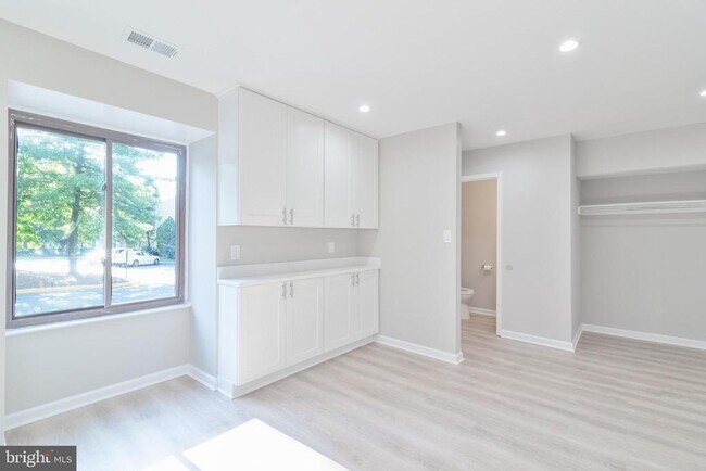 Foto del edificio - 8748 Ridge Hollow Ct