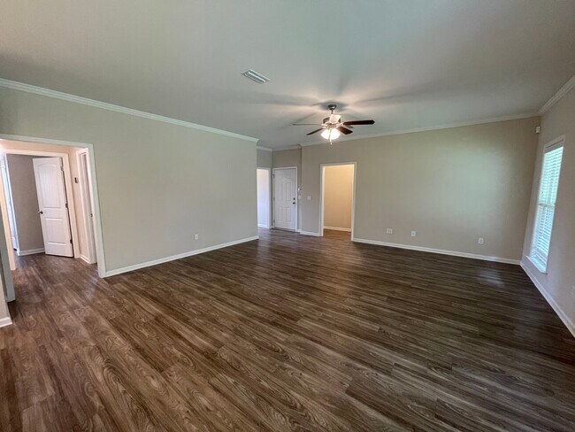Foto del edificio - 407 Cotton Ridge Ln