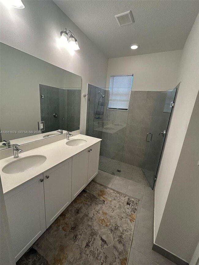 Building Photo - 5541 Agostino Way