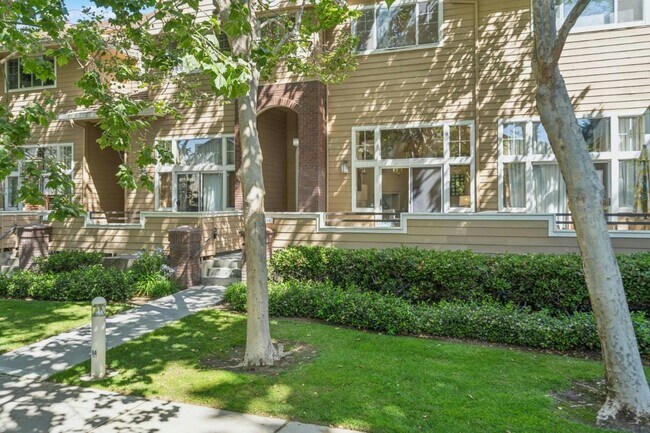 Foto del edificio - 548 Mill River Ln