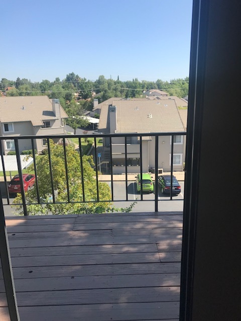 Building Photo - 800 Mission Sierra Ct