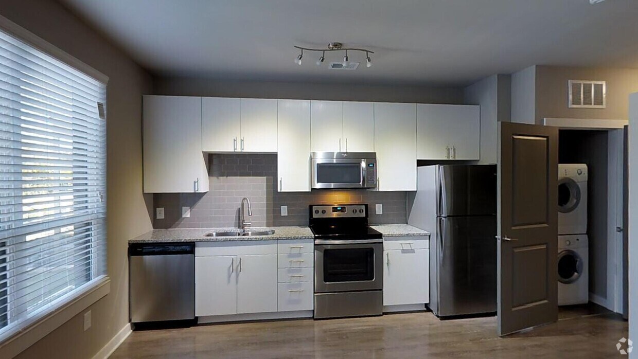 Photo - 810 Ninth Apartments