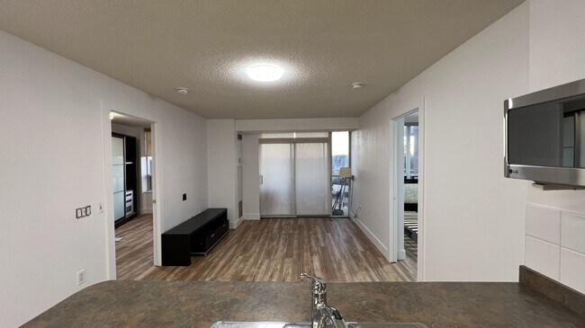 Building Photo - 55 Strathaven Dr