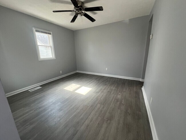 Foto del edificio - 4000 Churchman Ave