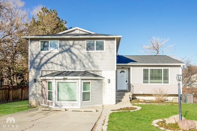 Building Photo - 5888 Cilma Dr