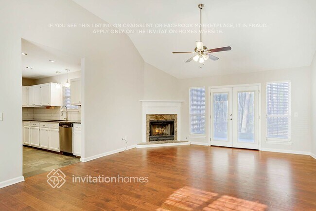 Building Photo - 893 Columbia Ct