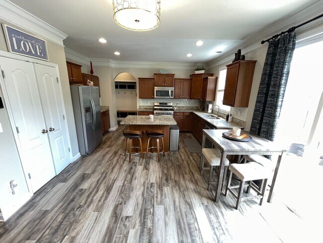 Building Photo - East Jefferson County Home For Rent