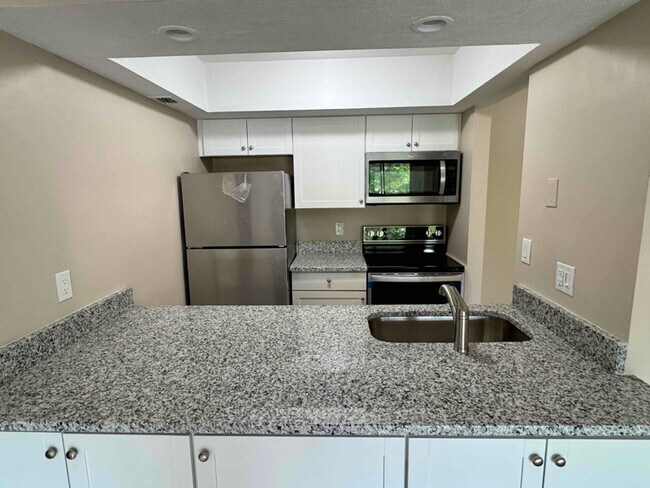 Foto del edificio - 840 NW Fork Rd