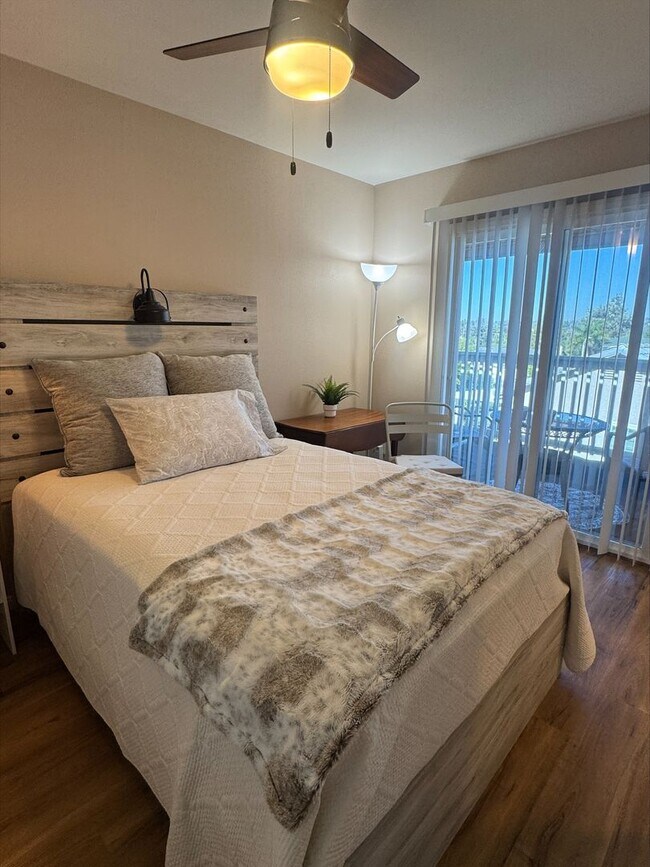 Foto del edificio - Furnished 2 Bed 1 Ba home in Bonita!