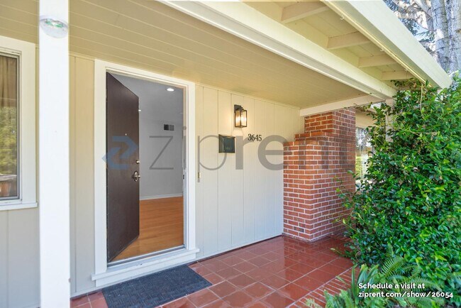 Foto del edificio - 3645 Mosswood Dr
